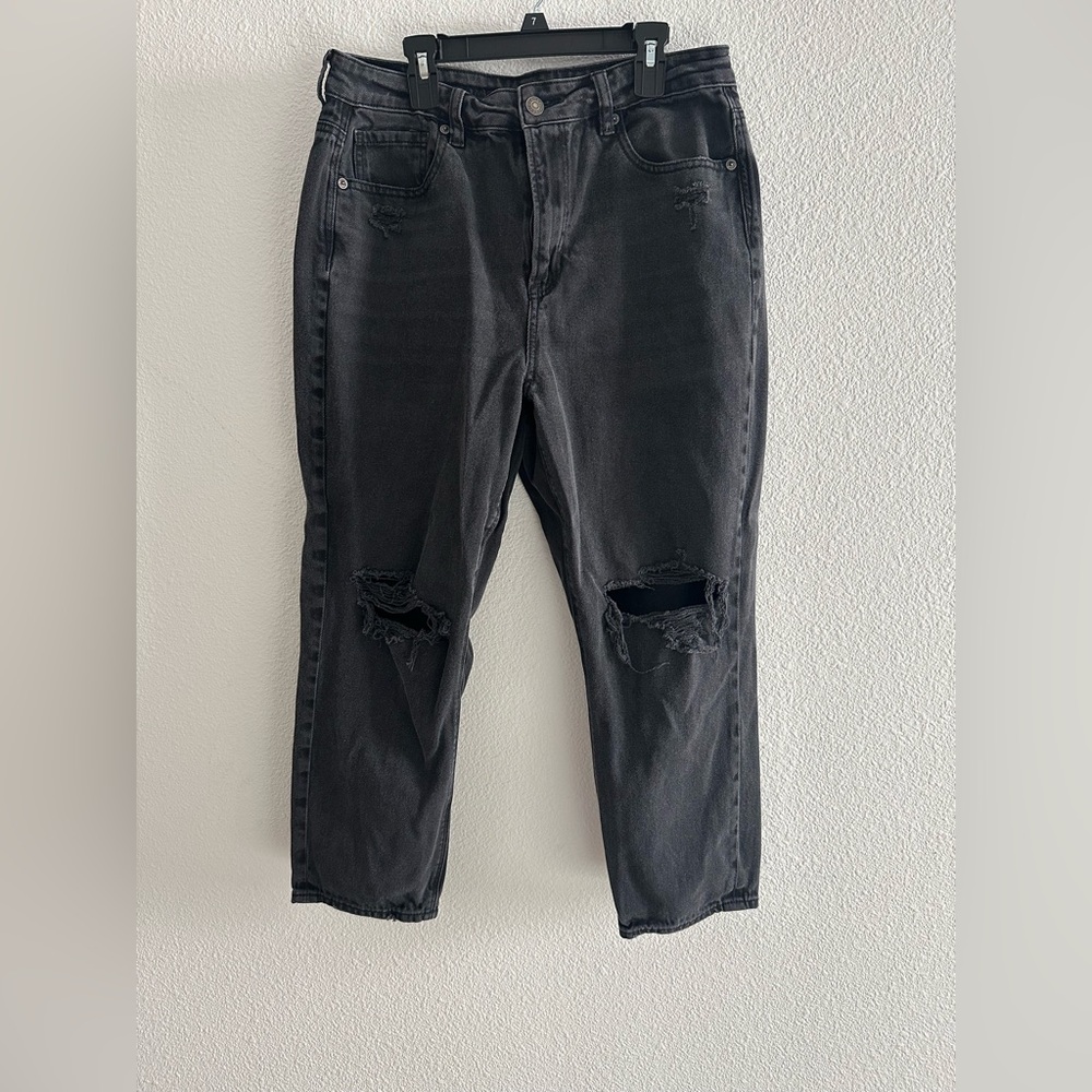 American Eagle outfitters Mom jeans